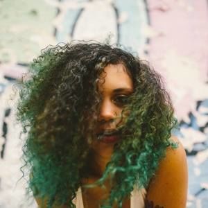 Meet your Posher, Leslie